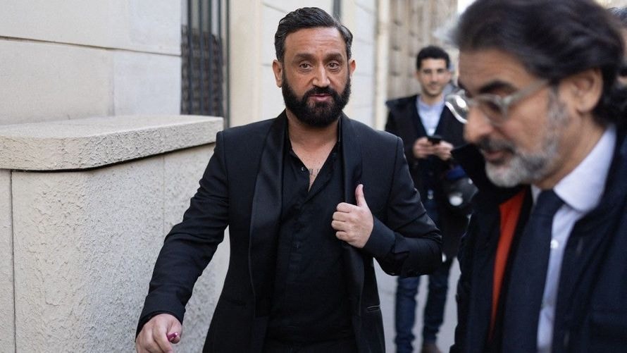 "Je suis harcelée par cette dame", "C’est trop méchant", l’animateur Cyril Hanouna menace une députée