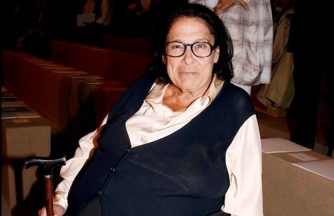 Qui est la mère du prix Nobel de l’économie, créatrice de renom ?