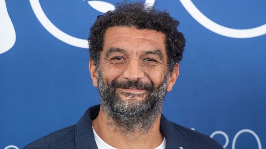"Un pou", "Il sortait des vannes fatiguées", "C’était un clown", Marco Mouly s’en prend à Ramzy Bedia qui l’incarne dans "D’argent et de sang"