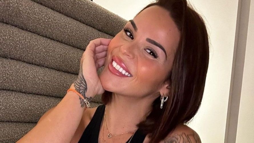 Sarah Fraisou en danger : elle flirte dangereusement avec un guépard et manque de "perdre son visage"
