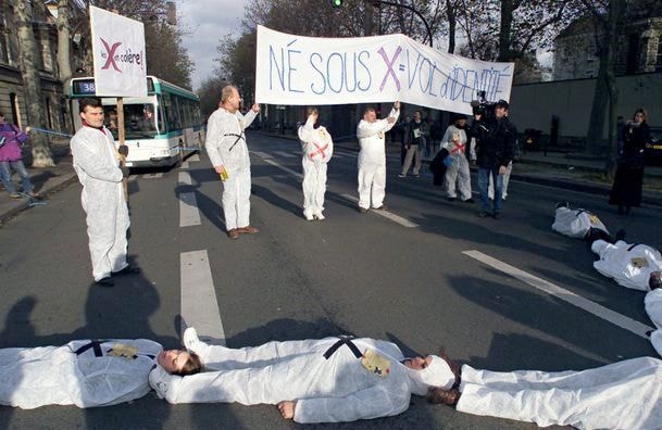 Accouchement sous X : le Collectif des nés sous X réclame que les mères transmettent leur identité