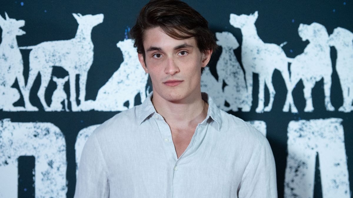 Aurélien Enthoven : à peine diplômé, le fils de Carla Bruni quitte de nouveau la France pour une destination lointaine