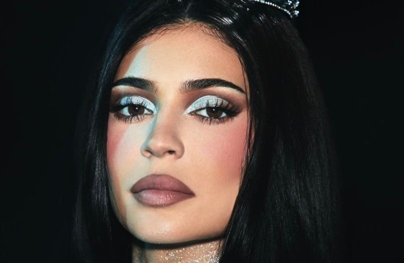 Qu’est-ce que l’ère "King Kylie" qui a fait de Kylie Jenner une icône beauté et une reine de la cosmétique ?