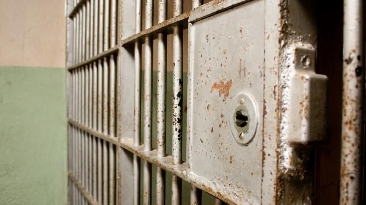 AAH : le versement de l'aide de la CAF pour les prisonniers handicapés maintenu en 2026 ?