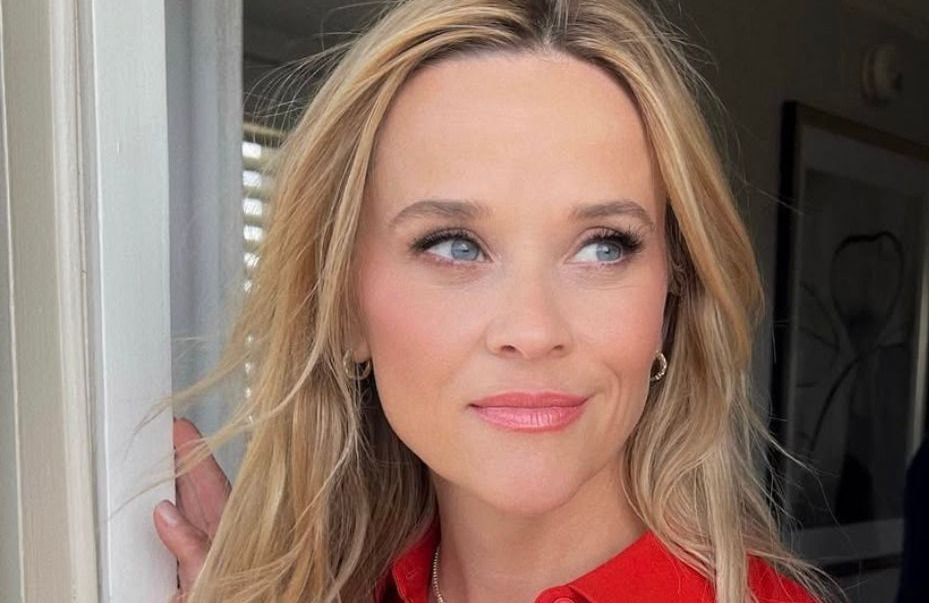 Reese Witherspoon adopte cette coiffure rajeunissante (qu'on va toutes vouloir copier)