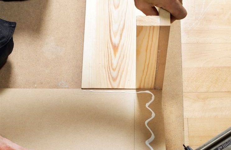 IKEA hack : créer une table d'appoint élégante avec seulement 2 éléments