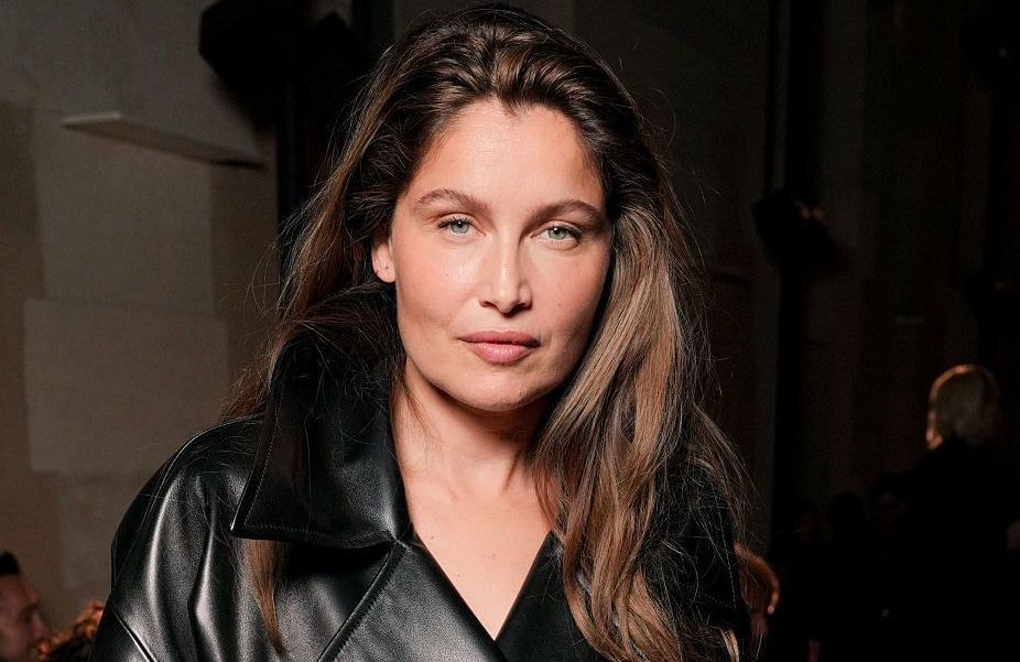 « Laissez-nous tranquilles » : les remarques visant le physique de Laetitia Casta à Cannes provoquent une vague d’indignation