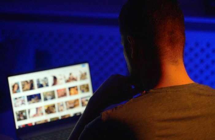 Pornographie : comment la Suède lutte contre l’achat des actes sexuels en ligne