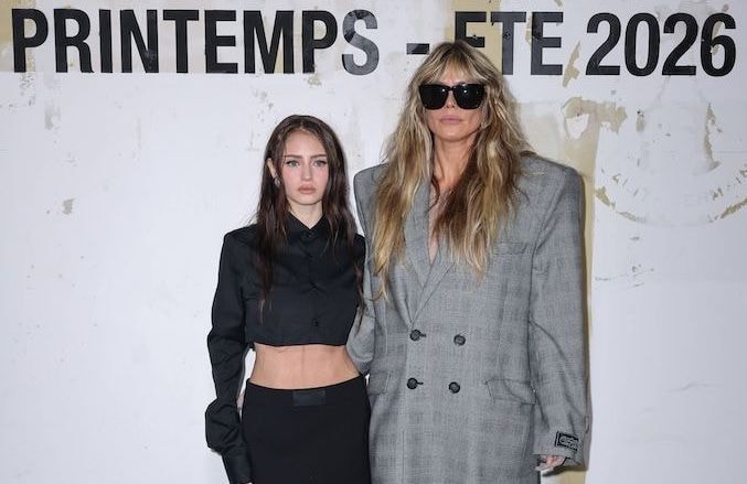 Heidi Klum ose la transparence, Leni le chic noir : le duo mère fille fait sensation au défilé Vetements