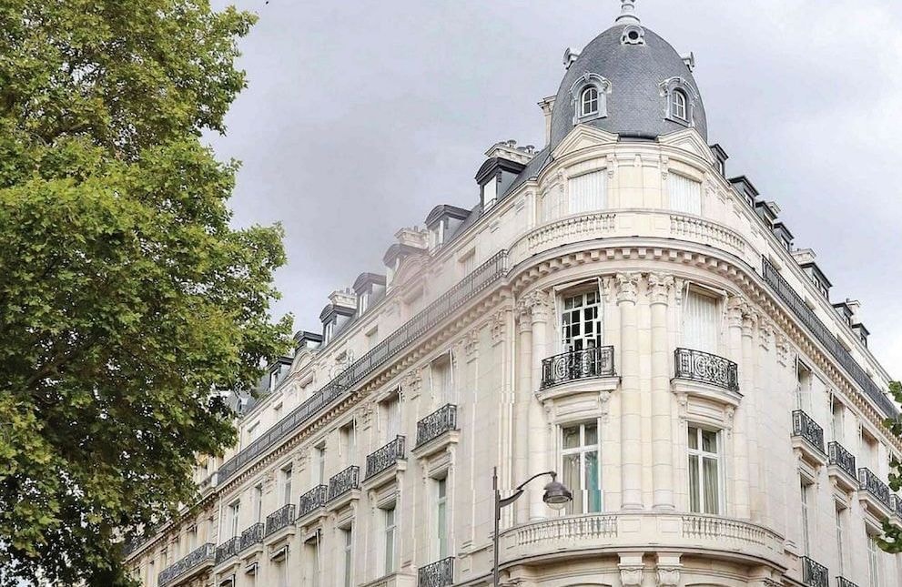 Quand le majordome de Jeffrey Epstein racontait à la police les coulisses de son appartement parisien