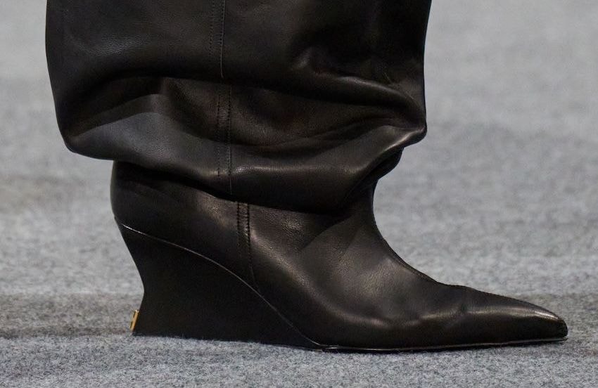 Talons inversés : le retour surprenant de ces chaussures iconiques des années 2000