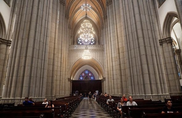 Violences sexuelles dans l’Église catholique : les évêques divisés sur l’indemnisation financière des victimes majeures