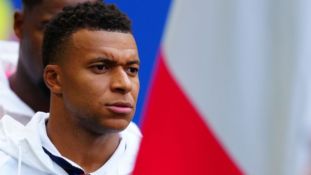 Kylian Mbappé : un détail inattendu apparaît sur son téléphone et les rumeurs autour d’Ester Expósito repartent