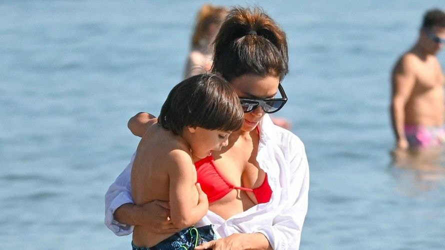 "Je dois être efficace" : Eva Longoria, ce gros sacrifice qu'elle a fait pour son fils, Santiago