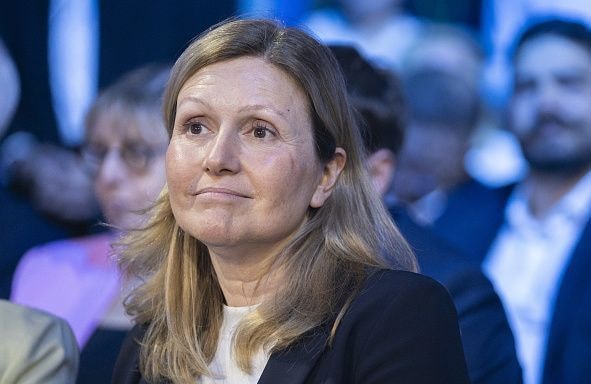 « Je le sens. Je sais que j’ai un cancer » : Yaël Braun-Pivet raconte son combat contre le cancer du sein