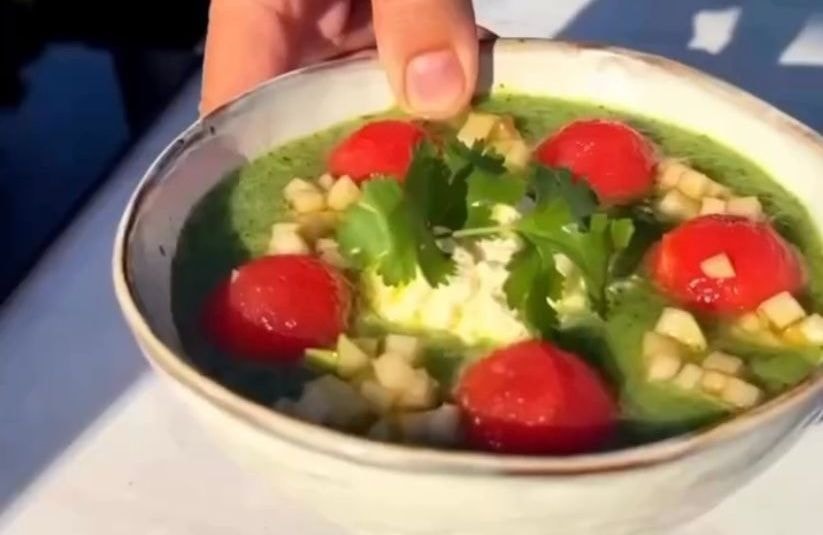 Cyril Lignac dévoile une recette de gaspacho fraîche et vitaminée parfaite pour l’été