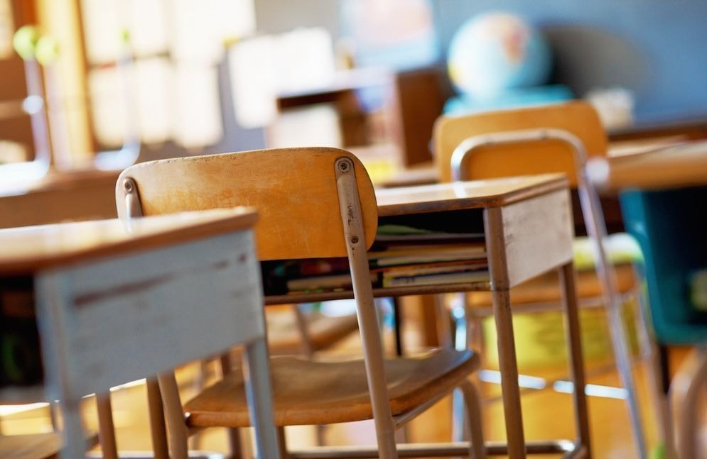 Suicide d’une directrice d’école victime de lesbophobie : une « défaillance institutionnelle » pointée