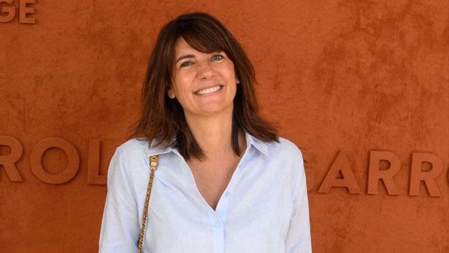 "Kitchissime", Estelle Denis pas tendre avec la cérémonie de la flamme olympique animée par Nikos Aliagas