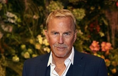 « Un mensonge éhonté » : Kevin Costner, poursuivi en justice, dément avoir improvisé une scène de viol