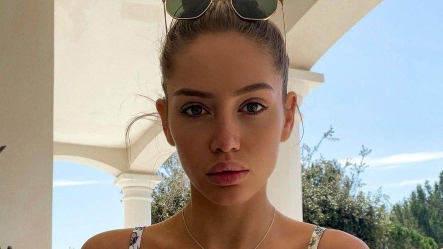 Éloïse Appelle atteinte d’un cancer : rayonnante avec sa nouvelle chevelure rousse