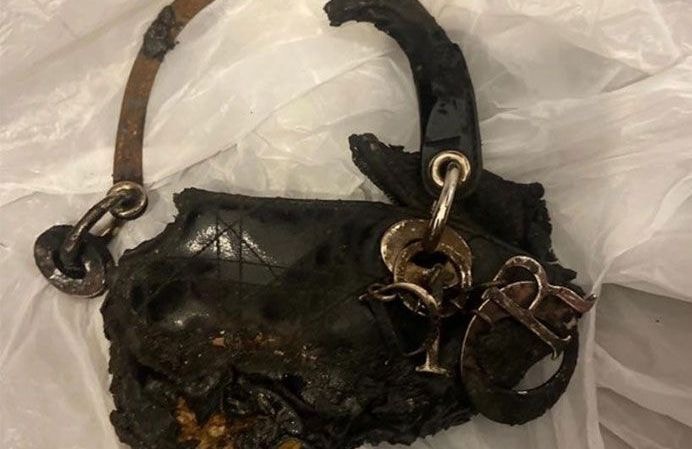 Ce sac de luxe entièrement calciné vendu 90 euros sur Vinted sidère les internautes