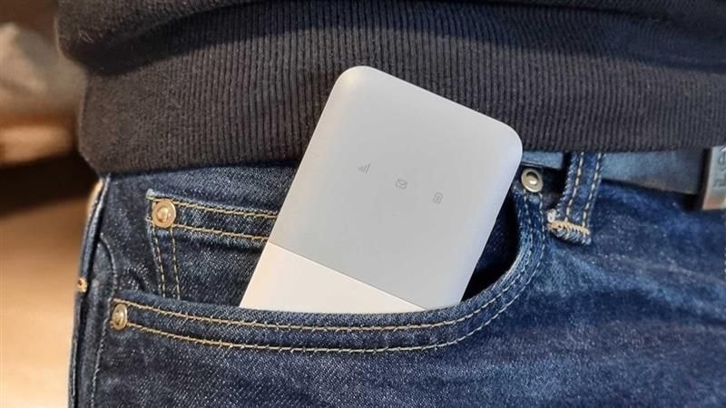 Internet partout, tout le temps, grâce au Pocket Wi-Fi de la Freebox Ultra