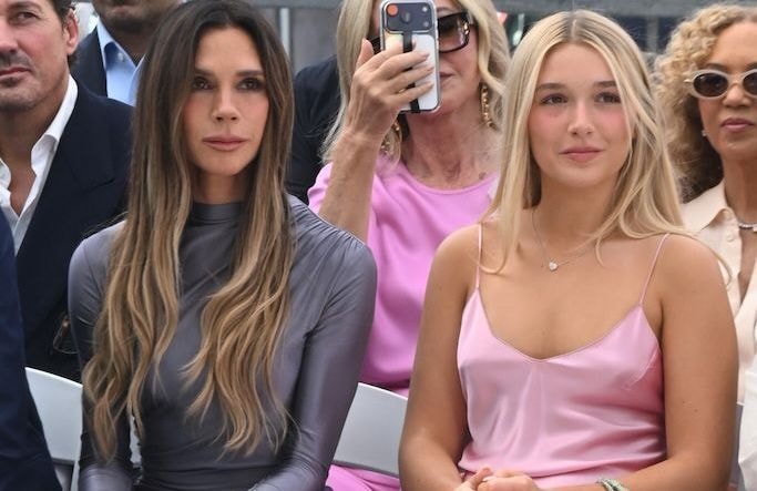 David Beckham reçoit son étoile à Hollywood : Victoria et Harper Beckham misent sur la robe colorée