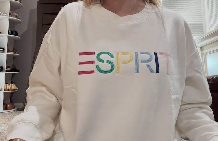 Le come-back inattendu d’Esprit : la Gen X s’arrache de nouveau son sweat culte