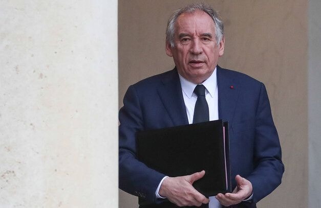 Affaire Bétharram : selon sa fille, François Bayrou a bien échangé avec un juge en 1998