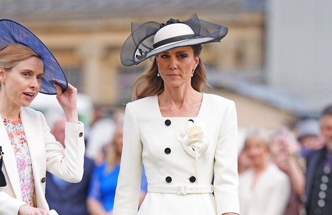 Kate Middleton mise sur la robe à pois : l’imprimé rétro star du printemps 2026