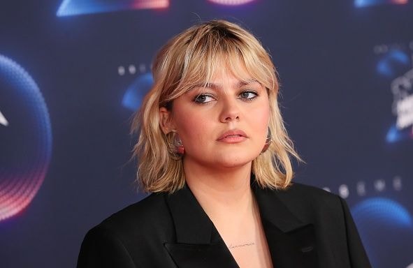 Eurovision 2025 : la chorégraphie risquée de Louane pour son premier direct avant la finale