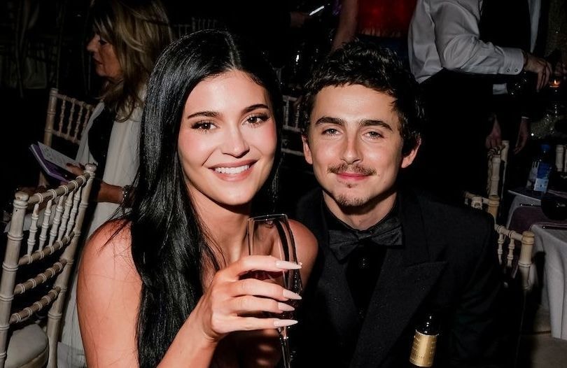 Timothée Chalamet : avec Kylie et Kendall Jenner, l’acteur s’offre une apparition discrète en Californie