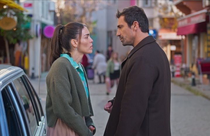 « L’amour à perte » sur Netflix : la nouvelle série turque pour les fans de romances sous tension
