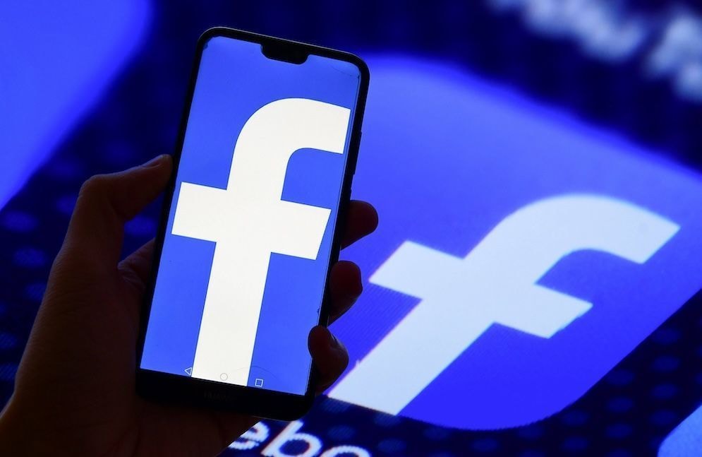 Italie : Meta ferme un groupe Facebook où des milliers d’hommes échangeaient des photos intimes de femmes sans leur consentement