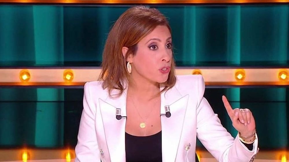 Léa Salamé : l’animatrice se fait dézinguer par un collègue, « Je ne peux pas la blairer…