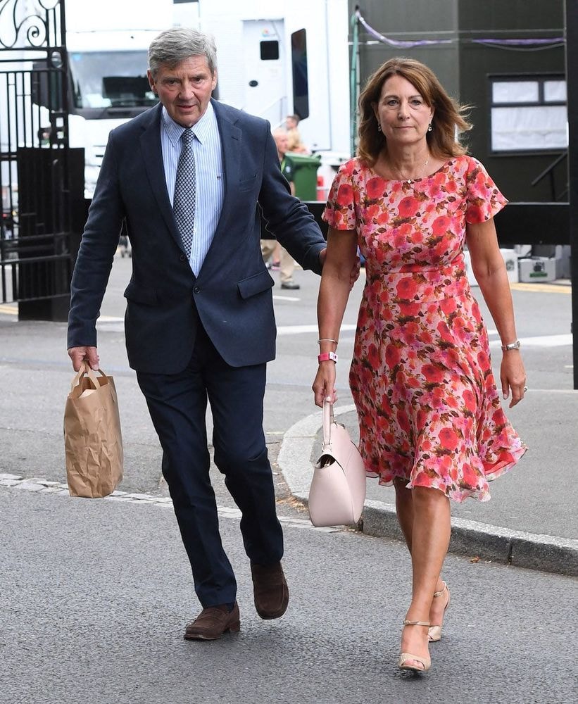 Les parents de Kate Middleton endettés : d’abord multimillionnaires, ils sont désormais criblés de dettes