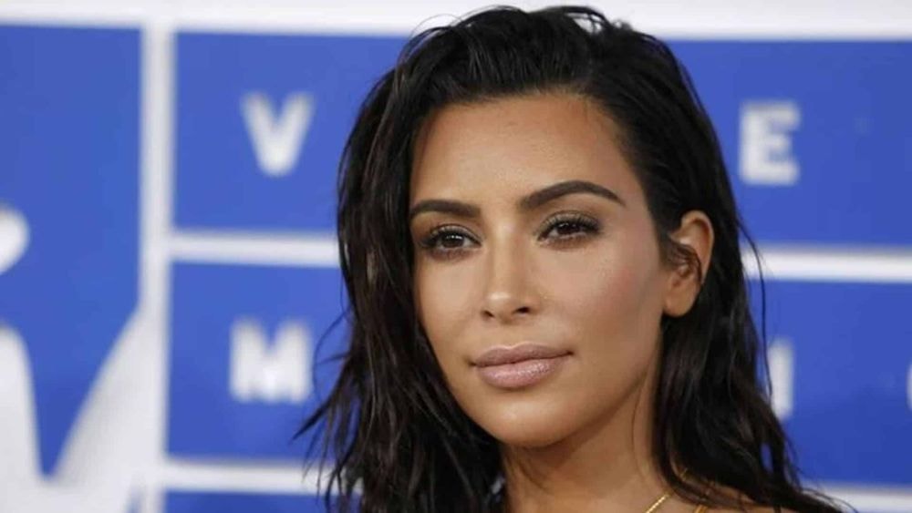 Braquage de Kim Kardashian : cette drôle d'anecdote cachée derrière le seul bijou retrouvé de la star !