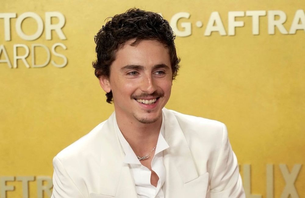 Quel est ce bijou que Timothée Chalamet ne quitte jamais et intrigue les fans ?