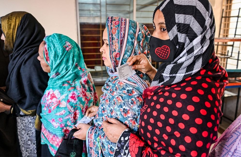 Élections au Bangladesh, montée du masculinisme en Corée… 5 infos sur les femmes dans le monde