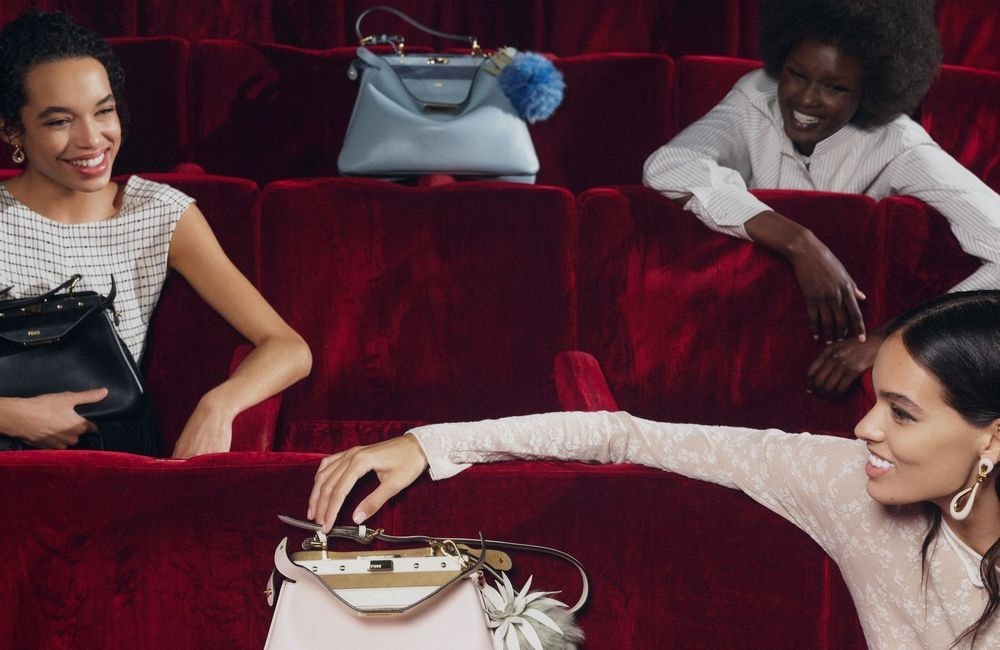 Le best of mode de la semaine : un it-bag repensé chez Dior, une nouvelle campagne pour Louis Vuitton…