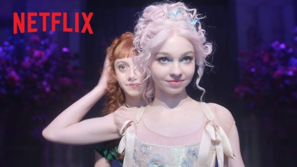 Mercredi saison 3 : Agnes et Enid en couple ? Emma Myers réagit !