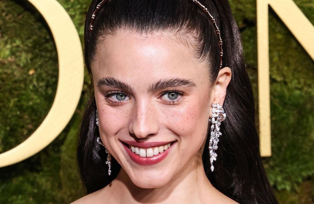 Margaret Qualley : son combat contre l’acné après « The Substance »