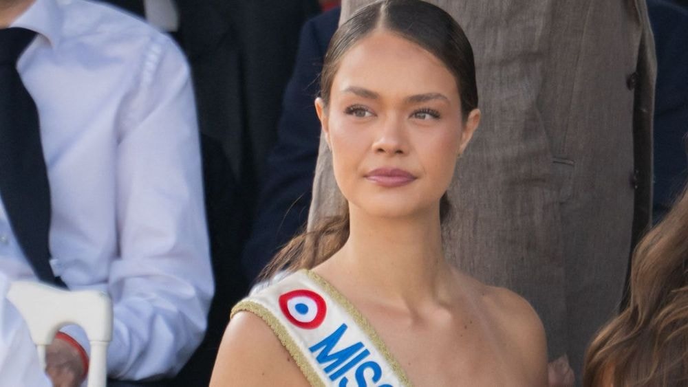 Hinaupoko Devèze révèle les dessous de sa dépression avant d’être élue Miss France : “Est-ce que je suis légitime ?”