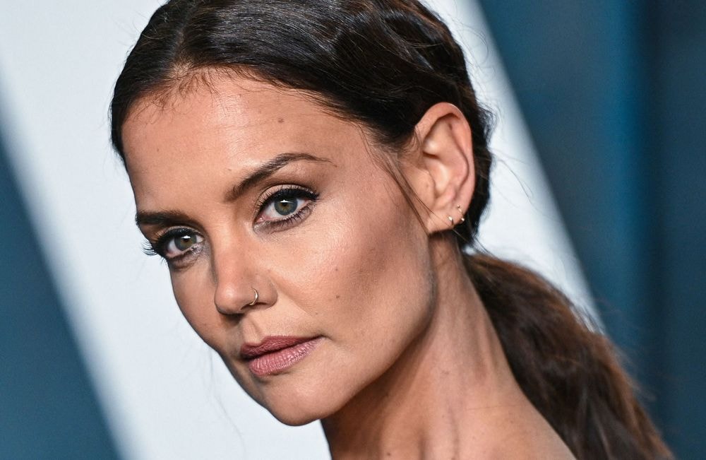 À la Fashion Week de New York, Katie Holmes remet au goût du jour cette coiffure phare des années 2010