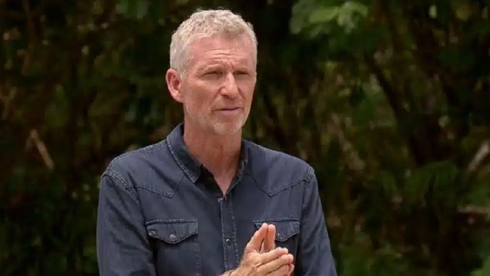 Koh-Lanta : une candidate émoustille Denis Brogniart, « Merci, je rougis »