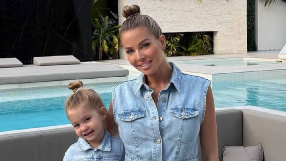 "Pas du tout prudent" : accusée de mettre sa fille Leewane en danger, ces images qui choquent les internautes, regardez !