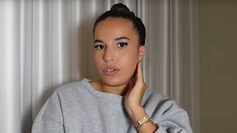 Poupette Kenza accusée d’extorsion : pourquoi l’influenceuse est maintenue en détention