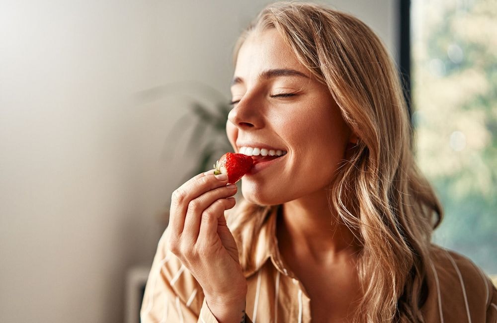 Acné : les 5 aliments à consommer sans modération pour une peau sans bouton