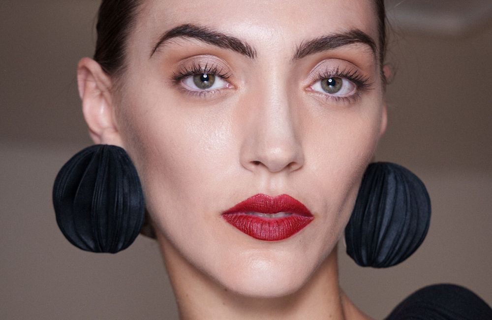 L’highlighter minute : l’astuce éclair qui sublime l’arête du nez