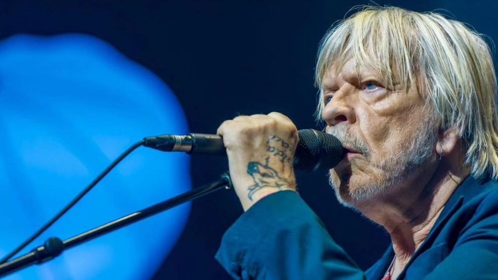 Renaud : les images de son mariage dévoilées
